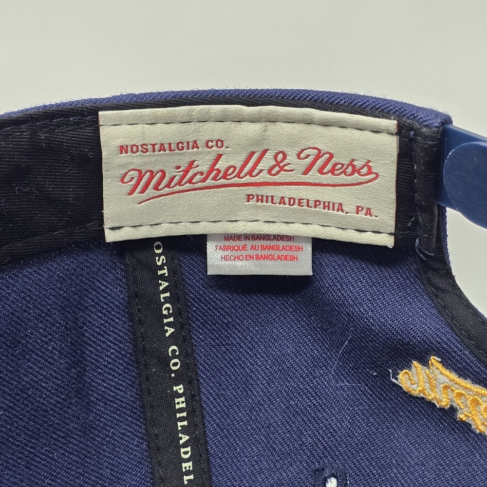 Mitchell & Ness Cleveland Cavaliers Navy Blue LeBron James 23 Snapback Hat NBA - Picture 10 of 12